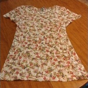 BKE brand flowery Lacey top size medium